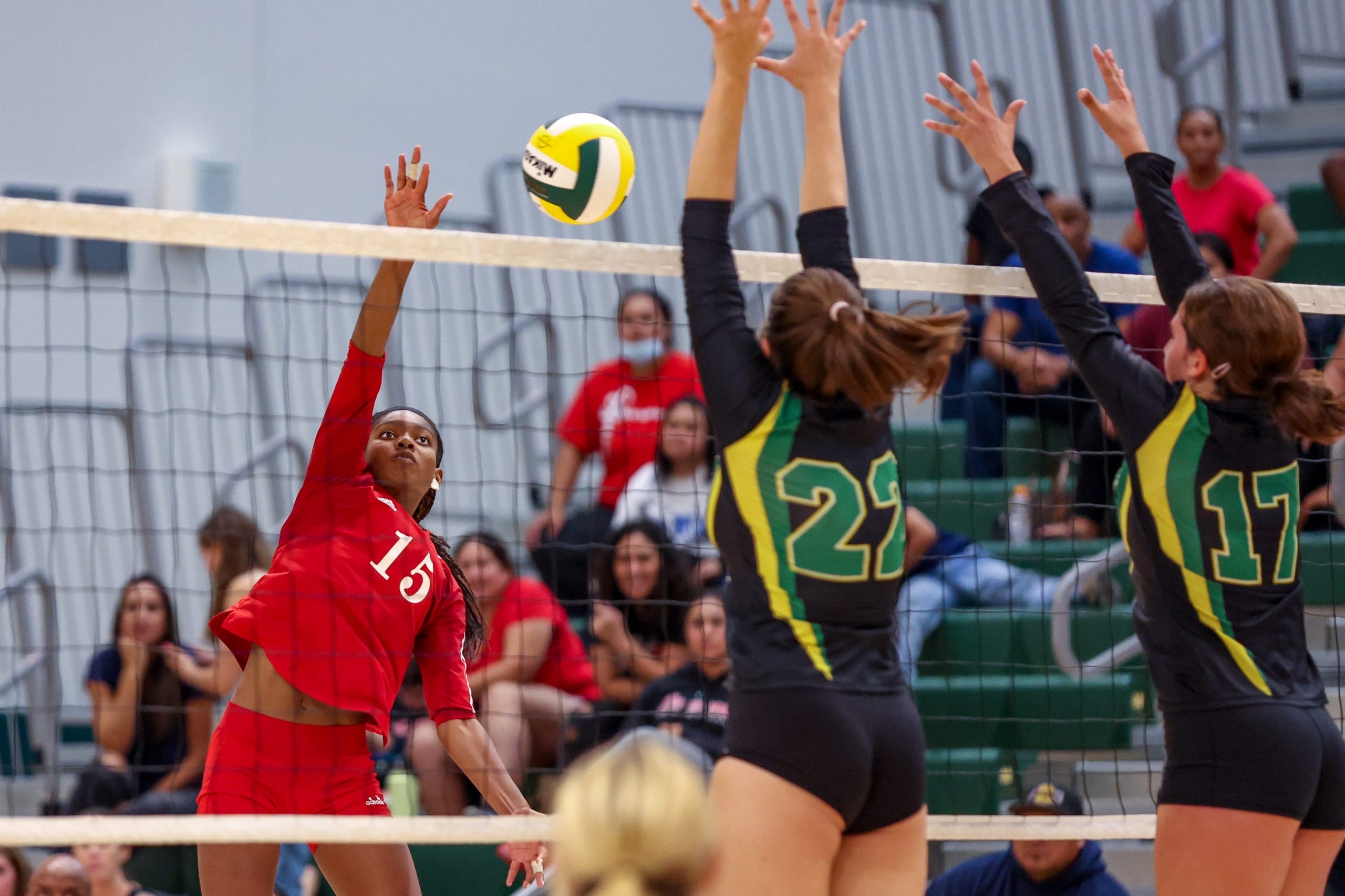 CIF Volleyball Lakewood Falls At Mira Costa The562