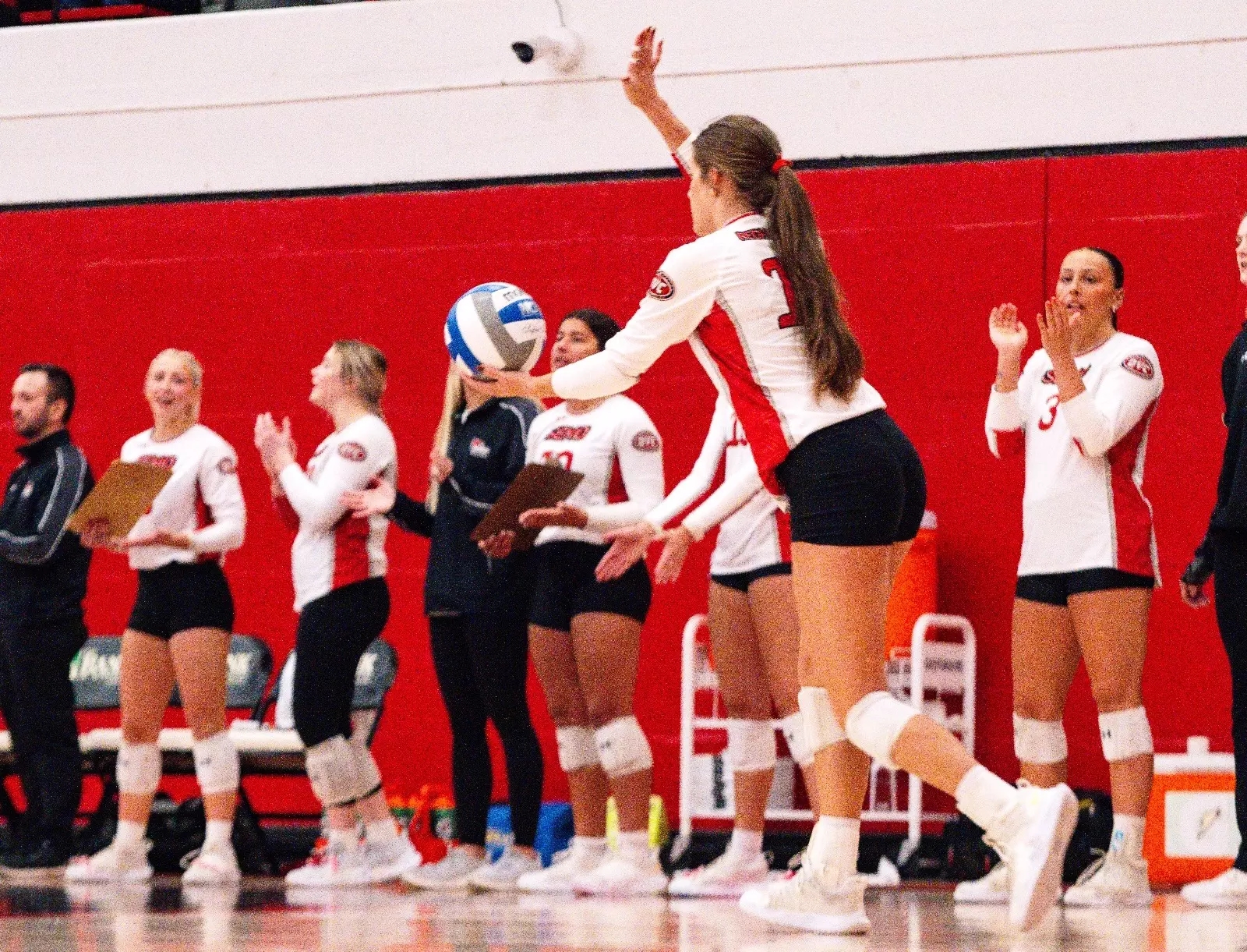 Volleyball Falls Saturday Afternoon 3 1 To Tennessee Tech 