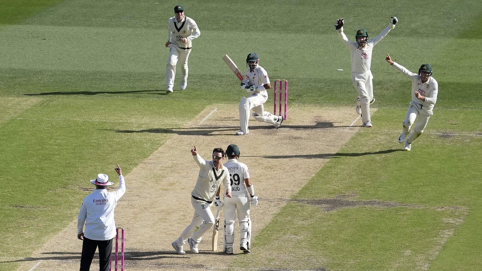 Worst Asian Team I Have Gilchrist Comments On Pakistan During 