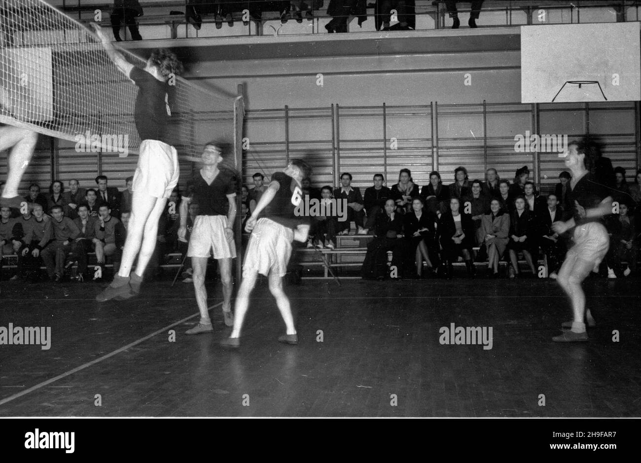 Ymca Basketball Black And White Stock Photos U0026 Images Alamy Ymca Basketball Black And White Stock Photos U0026 Images Alamy